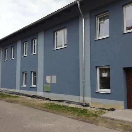 Apartman Prefa Benesov nad Ploucnici Exterior foto