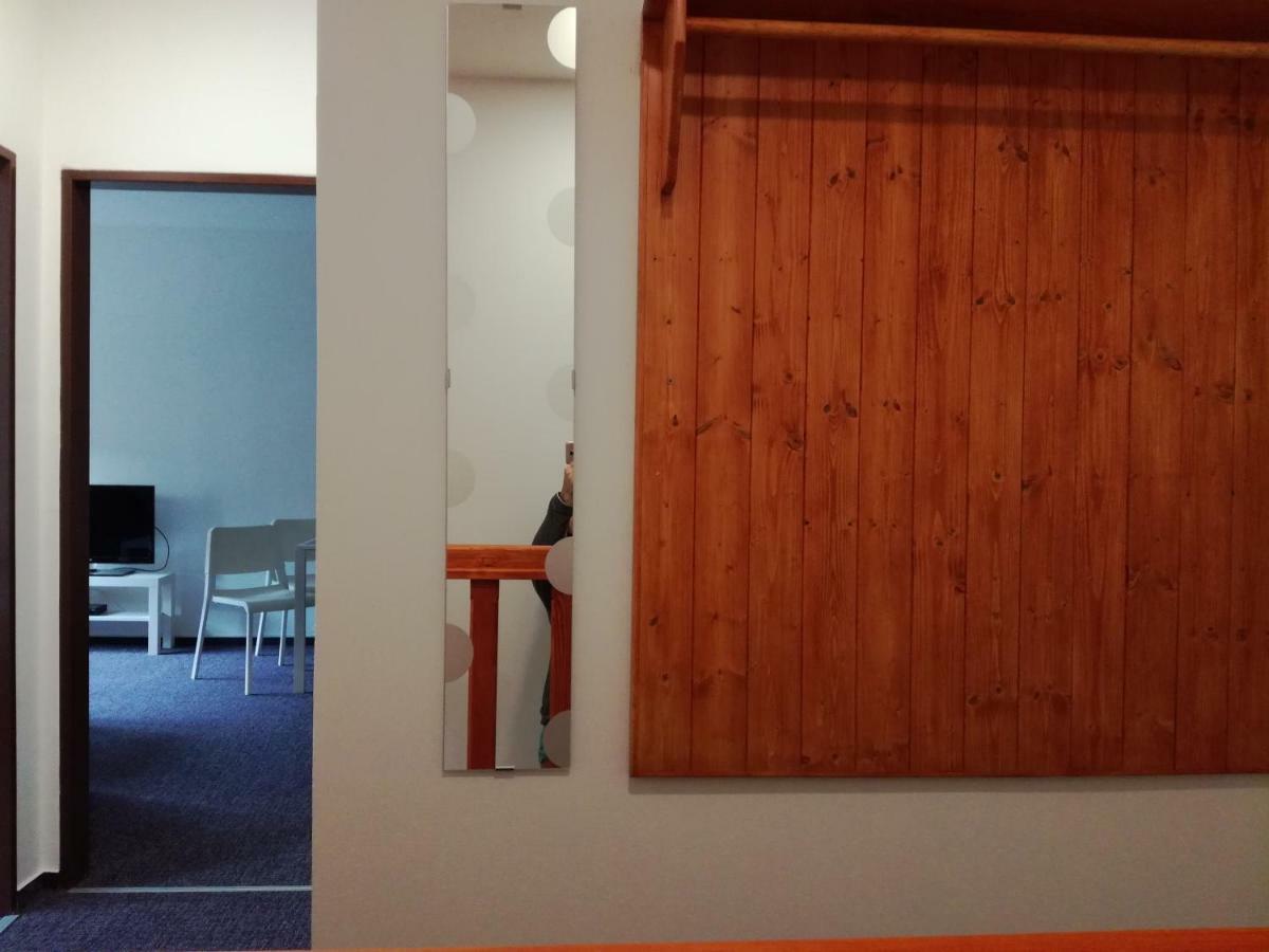 Apartman Prefa Benesov nad Ploucnici Exterior foto